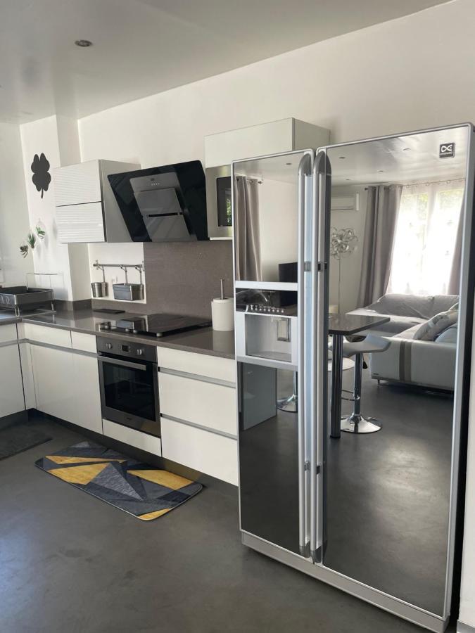 Charmant T2 Meuble Proche Chu Bellepierre Saint-Denis Exterior foto